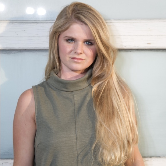 Meet your Posher, Shelby - Picture 2 of 2